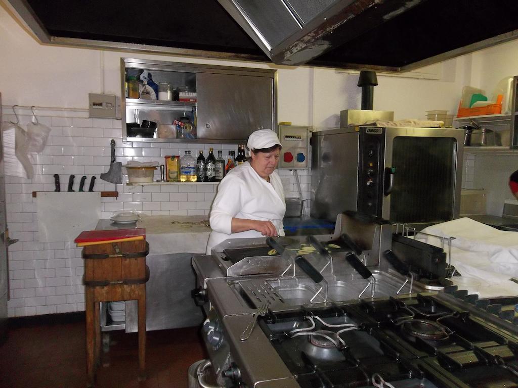 Albergo Ristorante Gori Ameglia Eksteriør billede