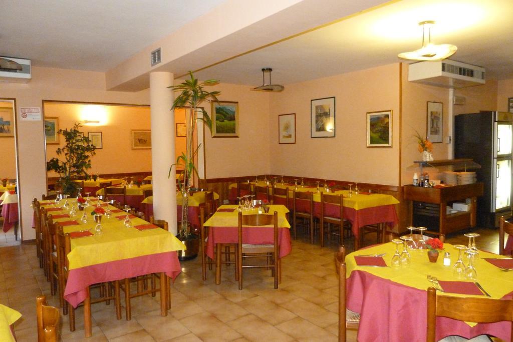 Albergo Ristorante Gori Ameglia Eksteriør billede